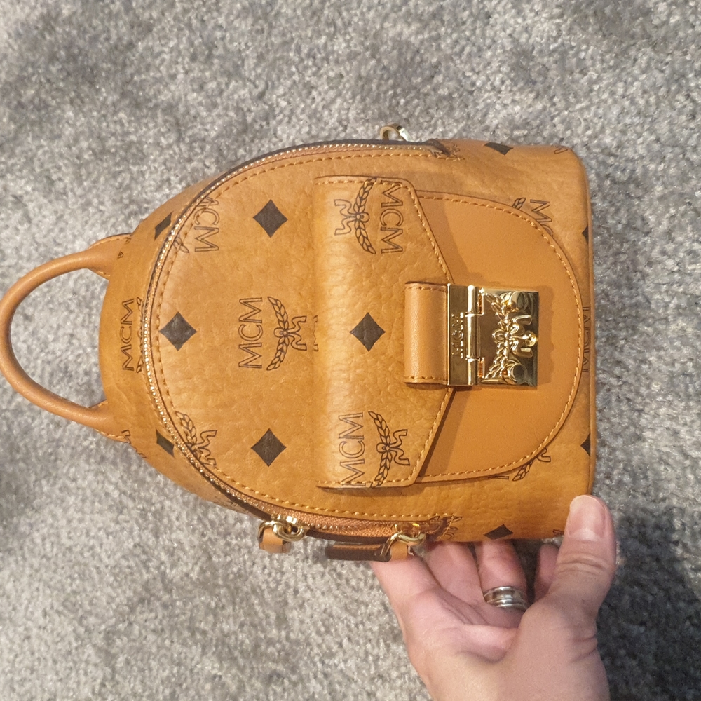 Handbag